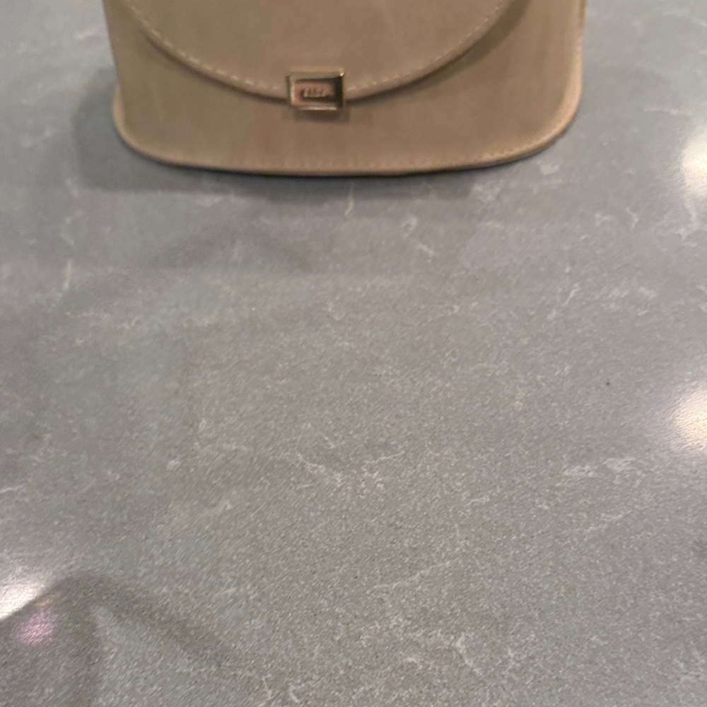 Chloe Purple Sunglasses with Tan Case - Picture 4 of 6